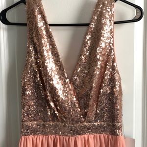 Never been worn size Small soft pink Lulu dress.